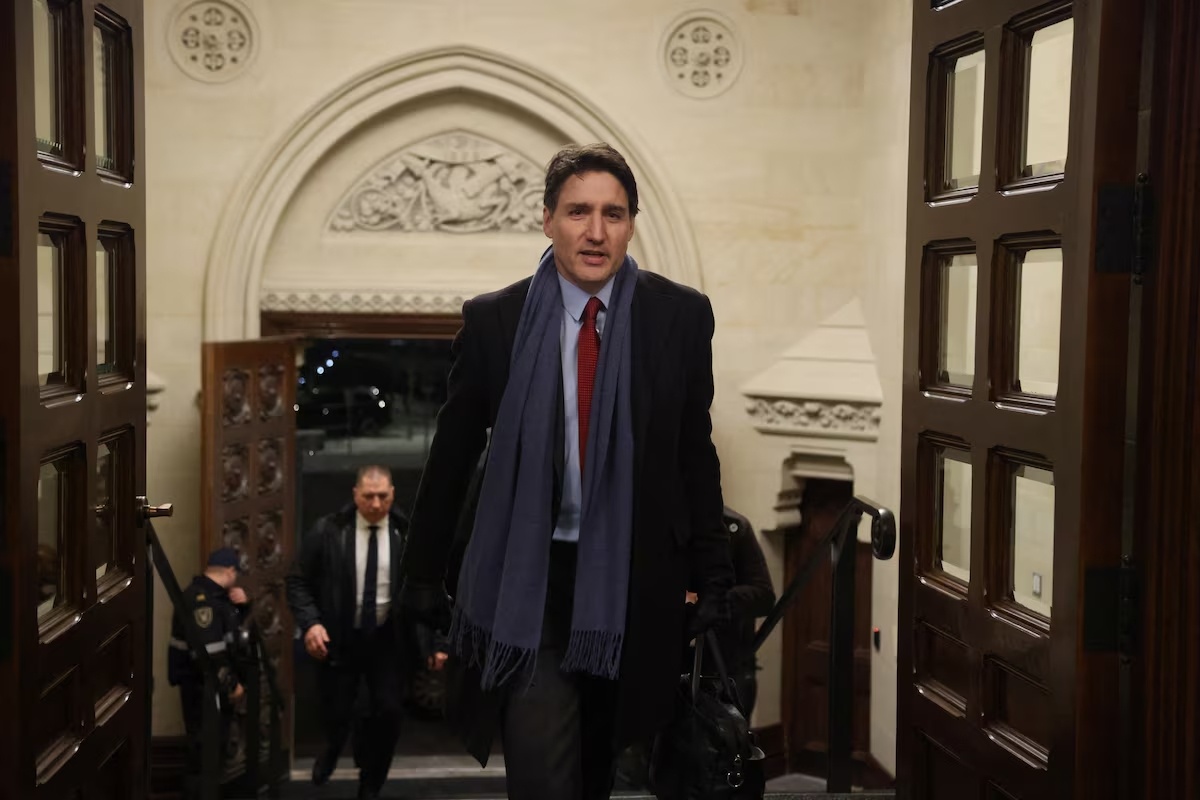 Canada tra dua truoc don thue quan moi tu ong Trump hinh anh