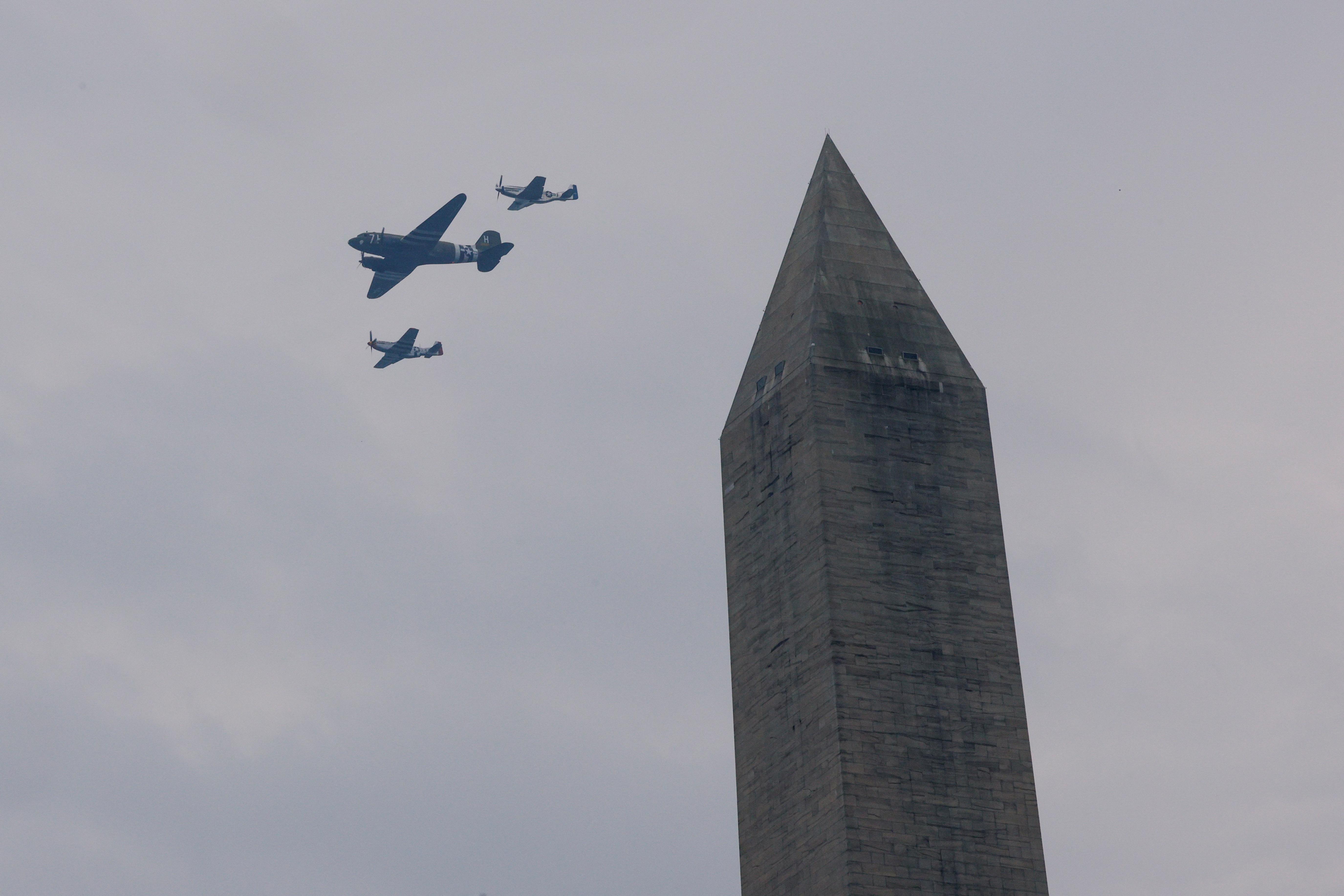 my duyet binh xe tang anh 9