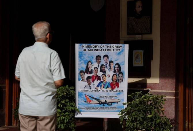 Hiep hoi phi cong An Do: Dung boi nho phi hanh doan chuyen bay gap nan hinh anh
