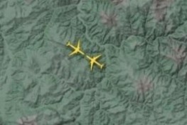 Hai may bay Trung Quoc cach nhau 100 m, suyt va cham tren khong hinh anh