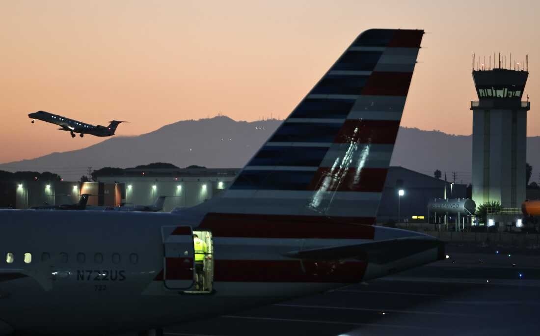 Hang khong My te liet vi chinh phu dong cua hinh anh