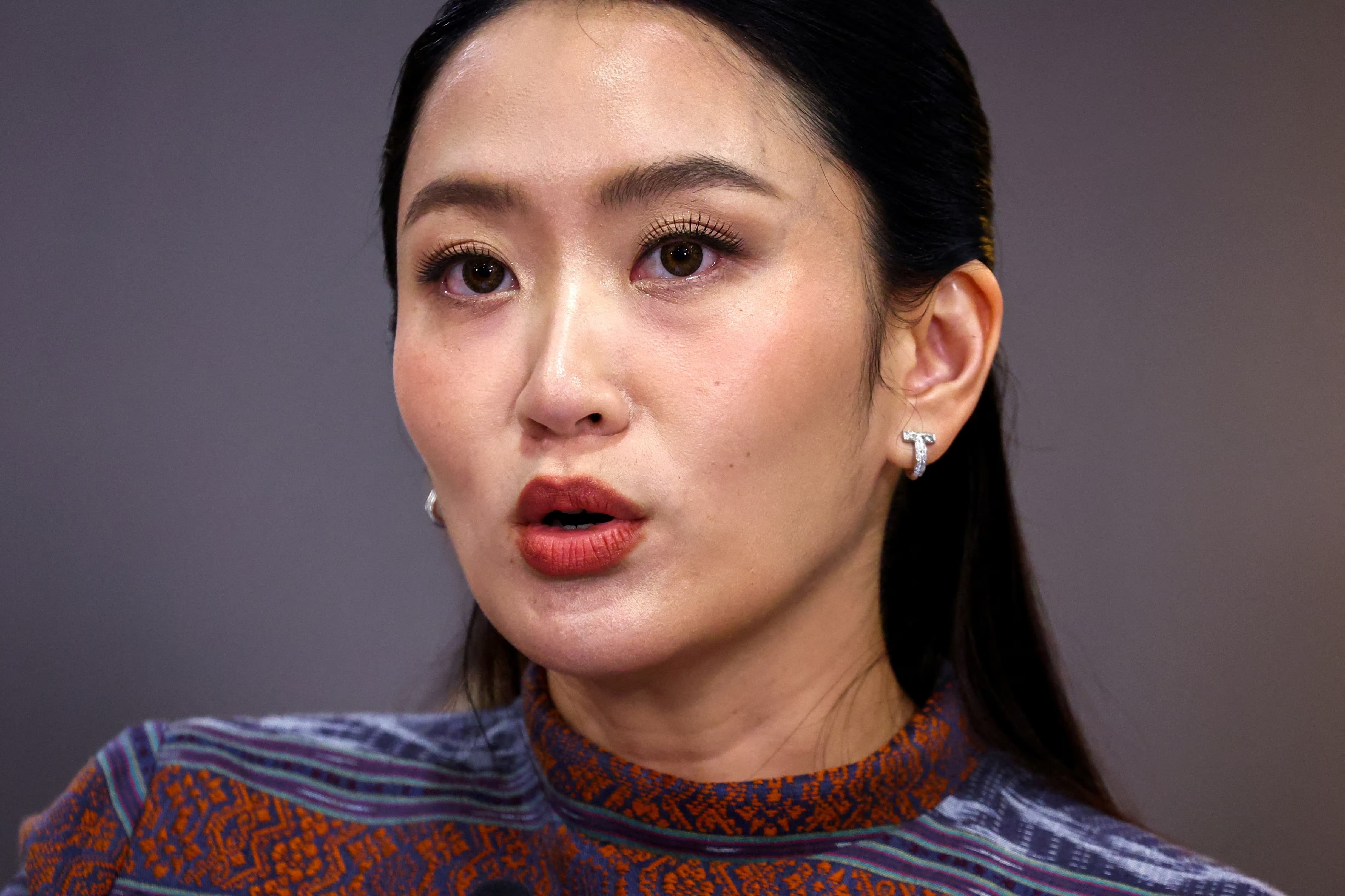 Ba Paetongtarn tu chuc lanh dao dang Pheu Thai hinh anh