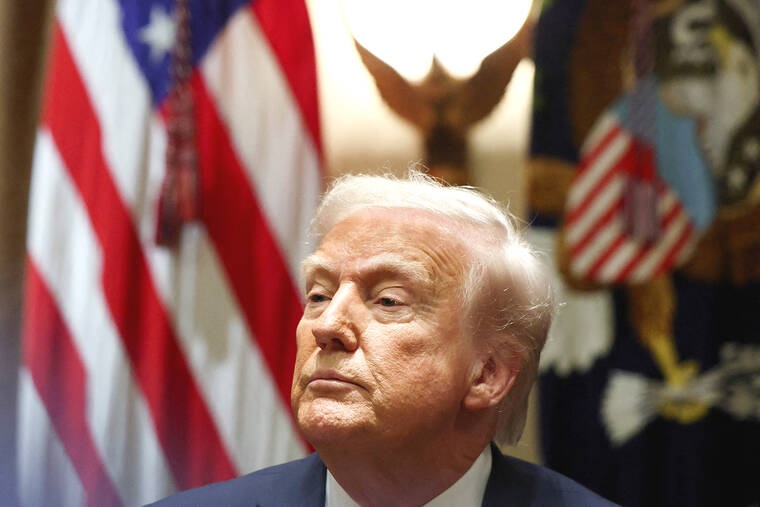 Phep thu voi chinh quyen Trump hinh anh