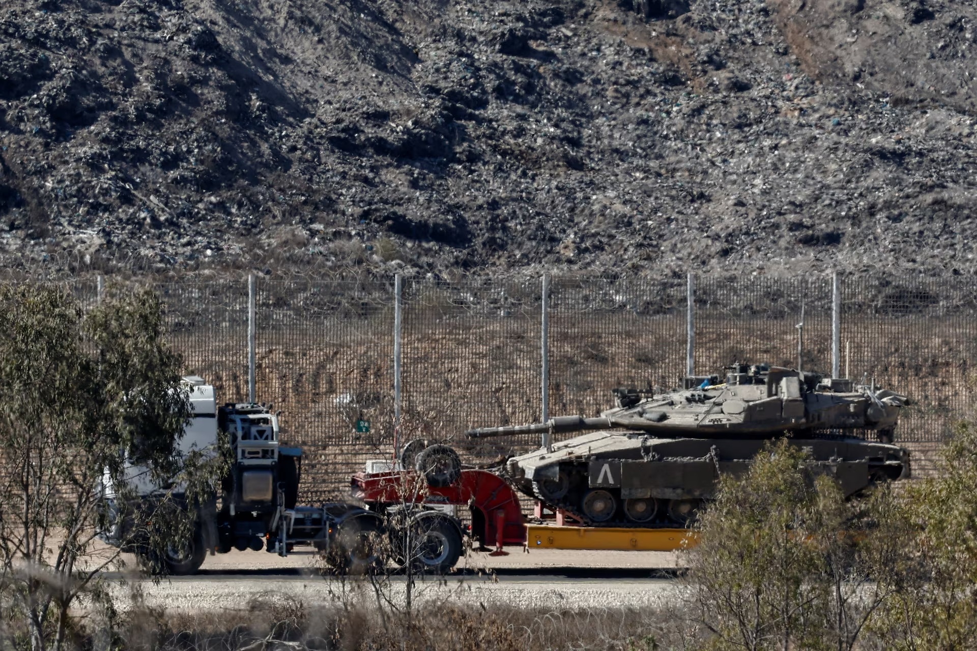 tinh hinh trung dong anh 1