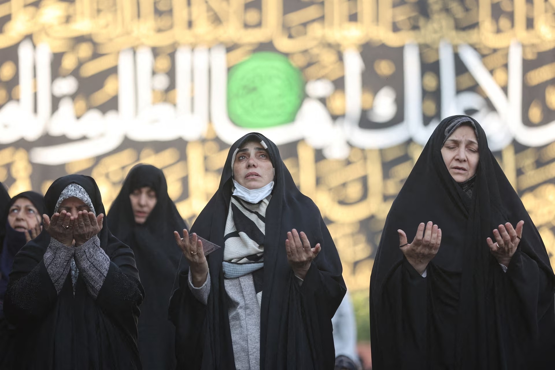 Thu do Iran sap can nuoc hinh anh