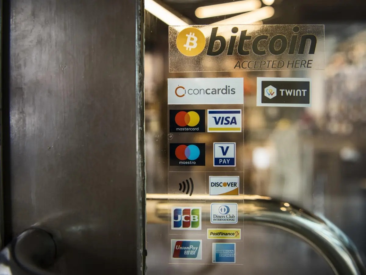 Thuy Si cho phep nguoi dan dung bitcoin thay tien mat hinh anh