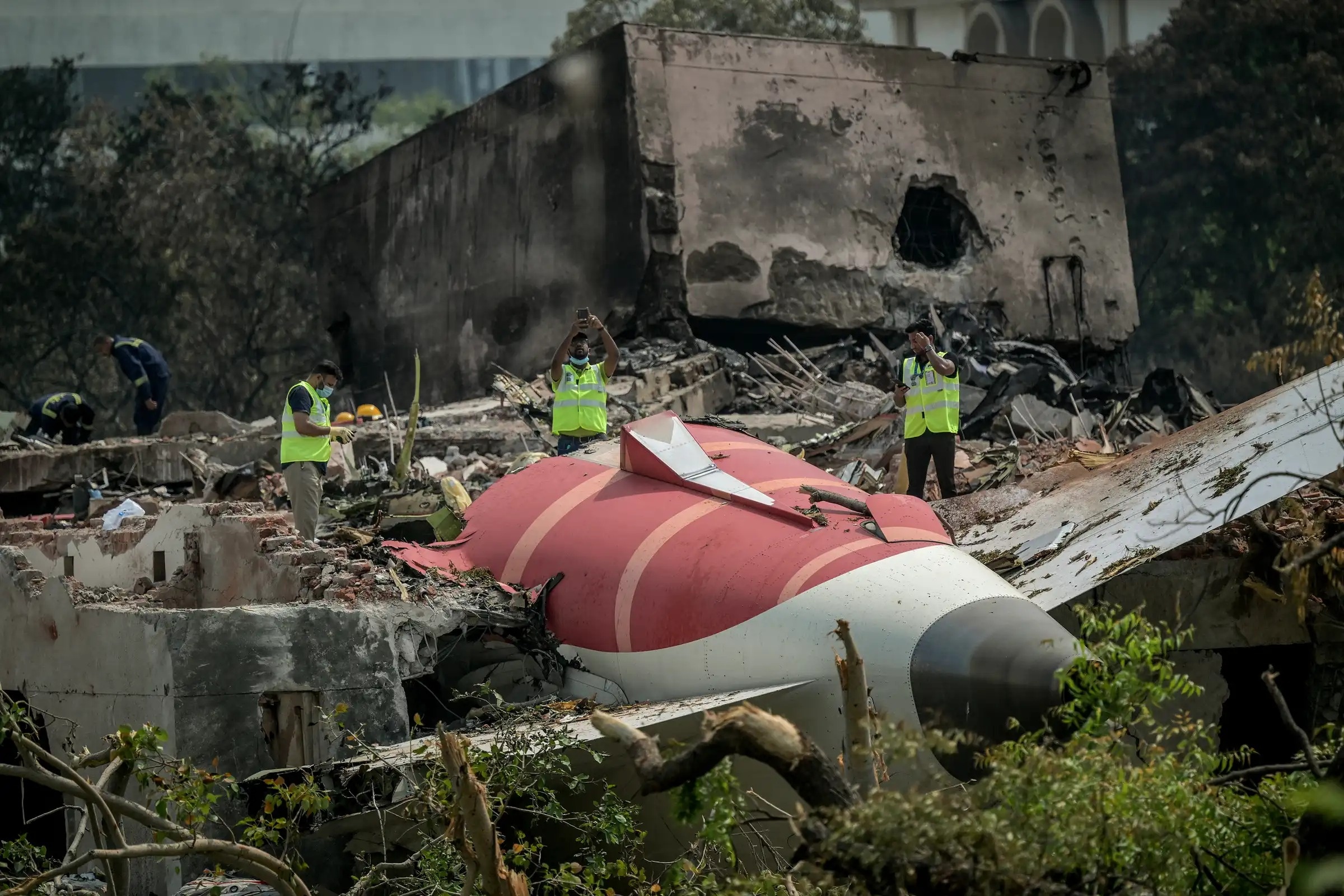 Tiet lo soc ve may bay Air India khien 260 nguoi tu vong hinh anh