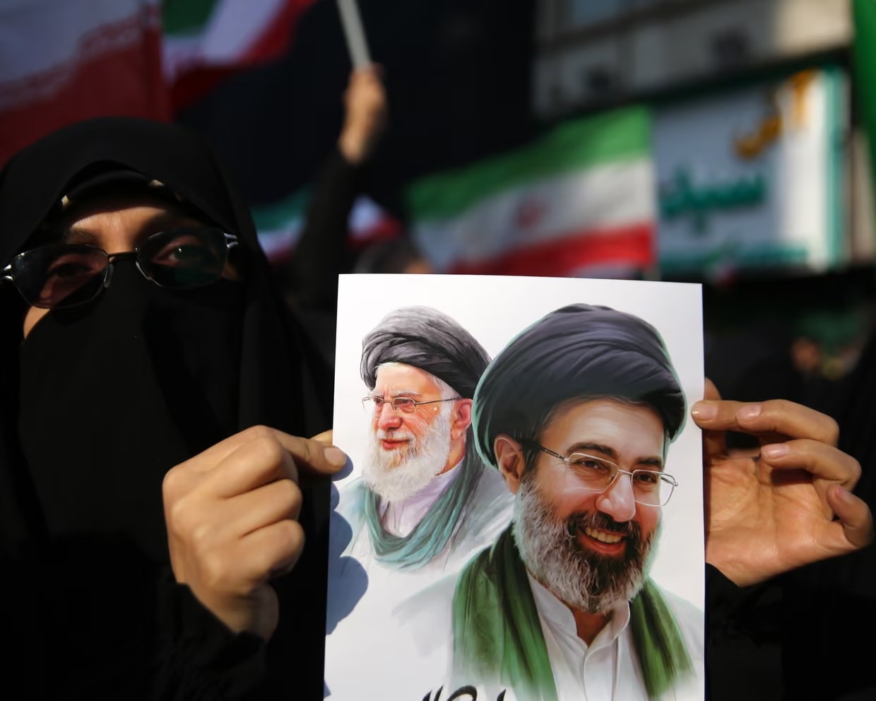 'An so' Dai giao chu Mojtaba Khamenei hinh anh