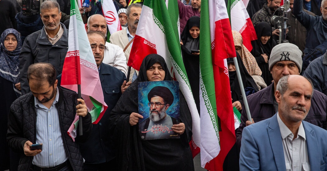 My cang loai bo dau nao cua Iran, Tehran cang cung ran hinh anh