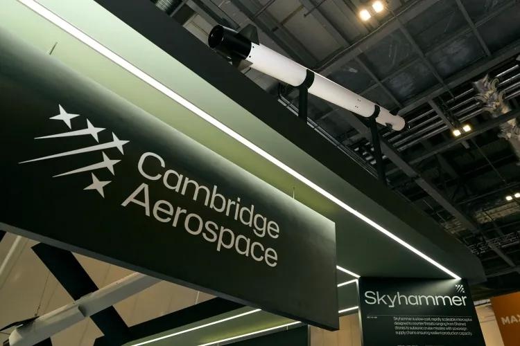 may bay khong nguoi lai anh 3