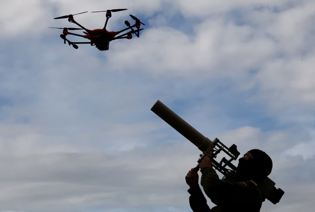 The gioi 'chay hang' la chan phong UAV hinh anh