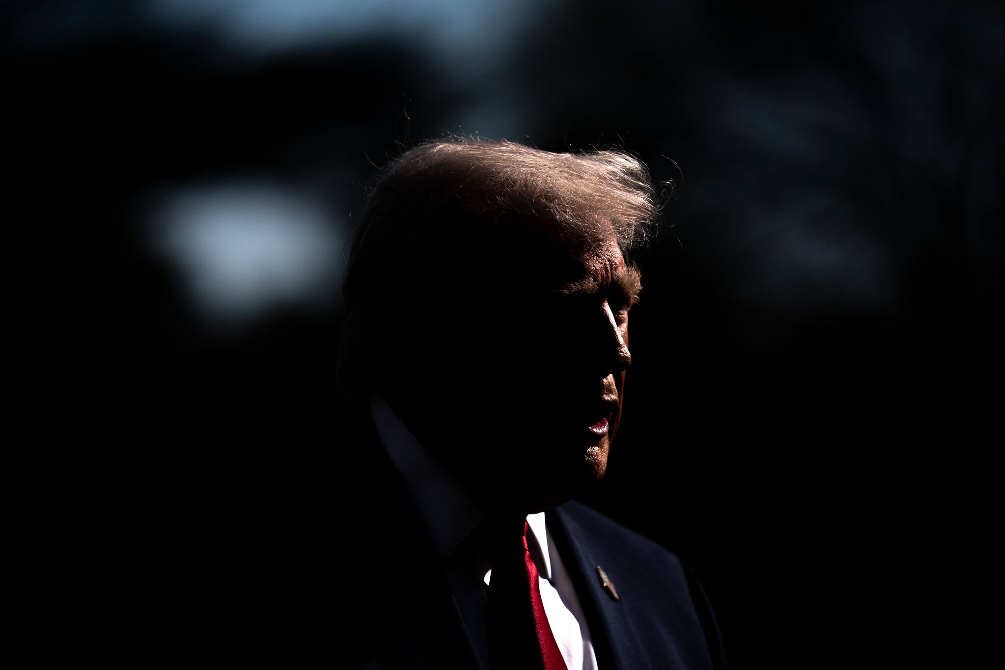 Ong Trump loay hoay tim 'vien dan bac' cho Iran hinh anh