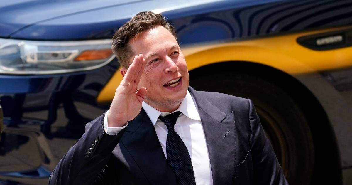 Tesla,  ty phu anh 1