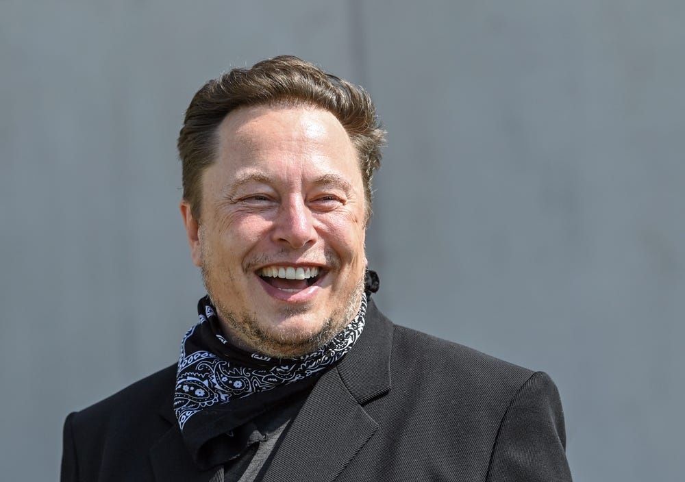 Elon Musk ban can nha cuoi cung anh 2