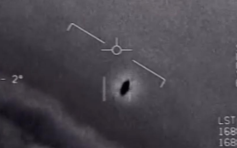 Tai sao Lau Nam Goc cong bo video ve UFO luc nay? hinh anh