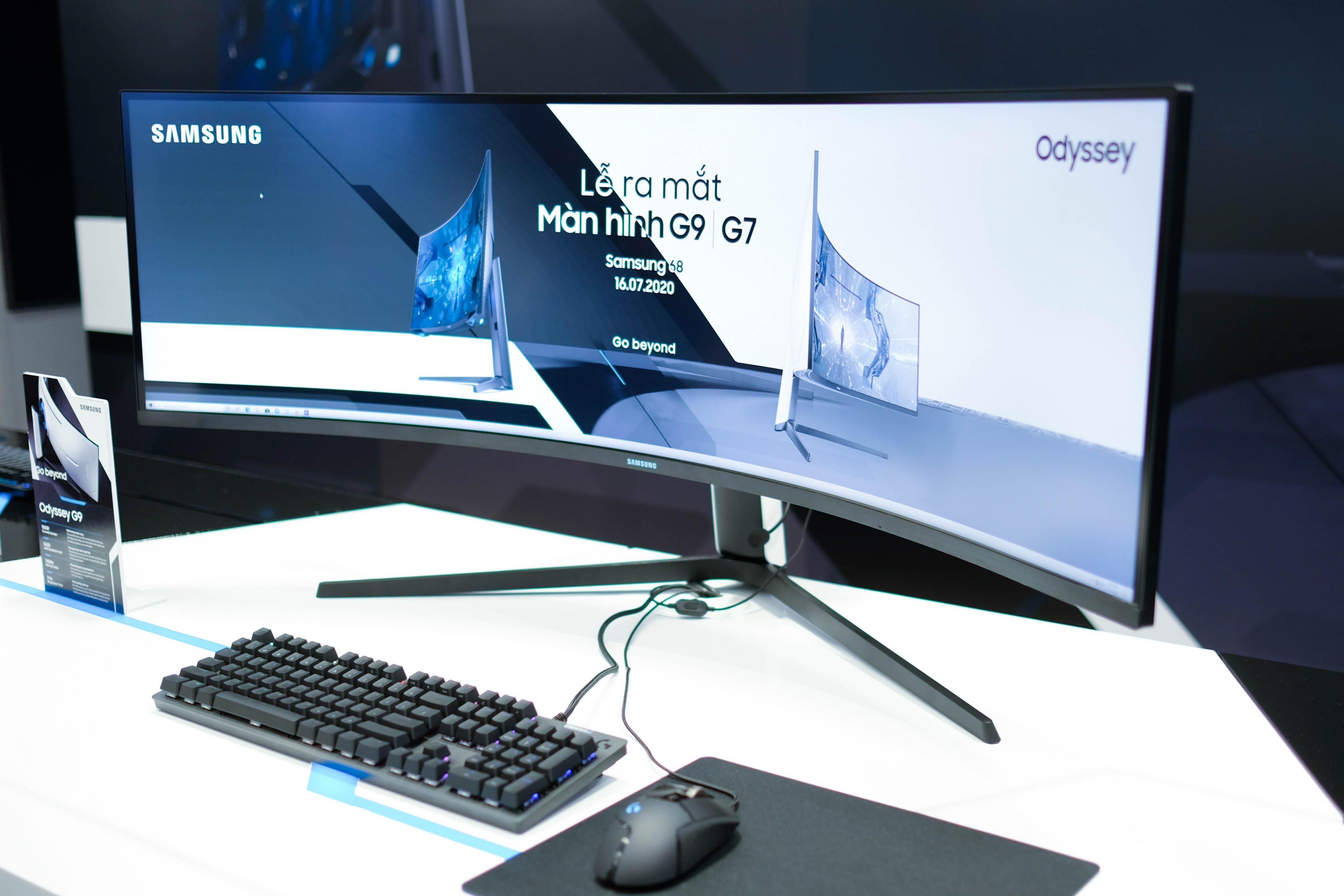 Man hinh gaming Odyssey cua Samsung ve VN, gia cao nhat 55,5 trieu hinh anh