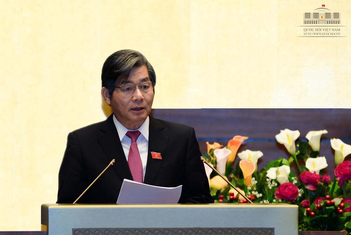 Bộ trưởng Bùi Quang Vinh phát biểu trước Quốc hội. Ảnh: Quochoi.vn.
