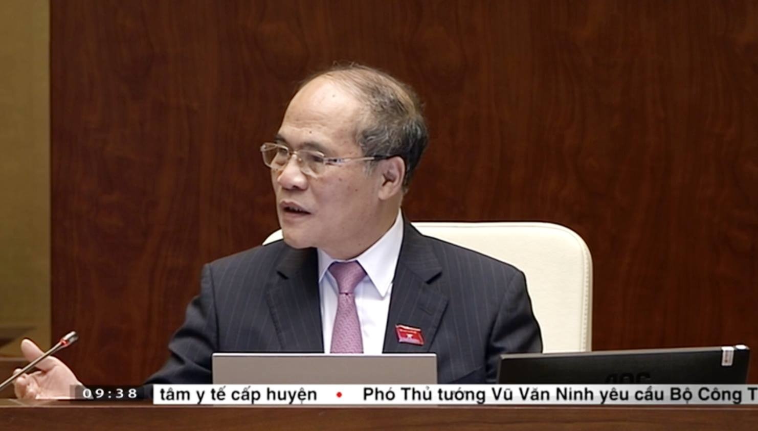 Chu tich Quoc hoi truy Bo truong Tai chinh vu 34.000 ty no thue hinh anh