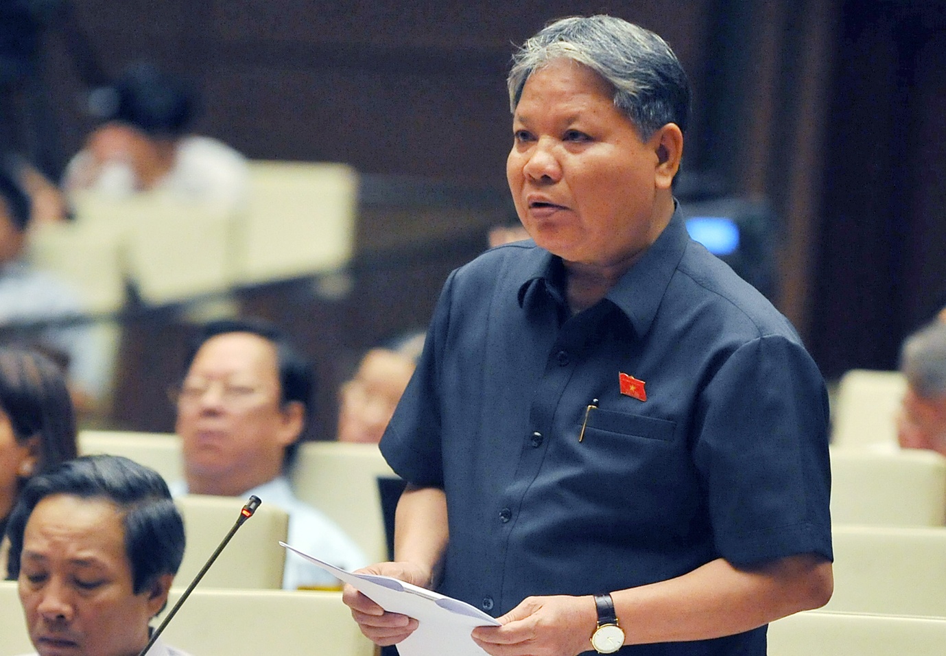 Bo truong Tu phap nhan loi de dan phai vay nong hinh anh