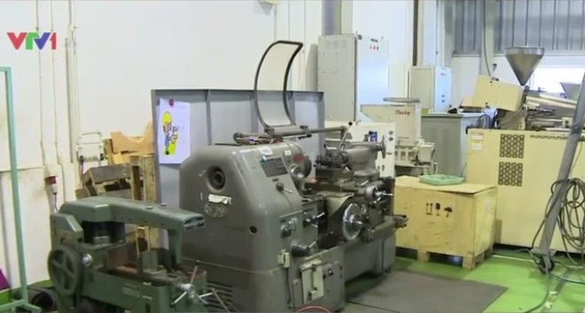 Xu ly nghiem viec mua ban may moc cam nhap khau hinh anh