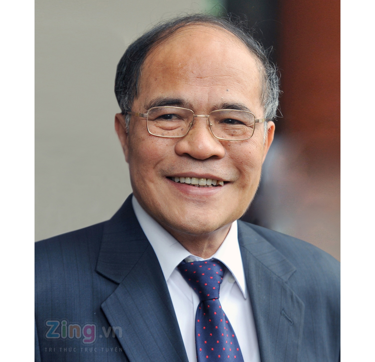 Ong Nguyen Sinh Hung thoi Chu tich Quoc hoi anh 1