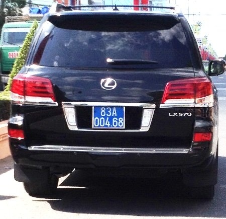 Tieu chuan 1,1 ty dong, sao nhieu xe bien xanh 5 ty dong? hinh anh