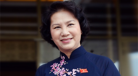 Gioi thieu ba Nguyen Thi Kim Ngan tai cu Chu tich Quoc hoi hinh anh