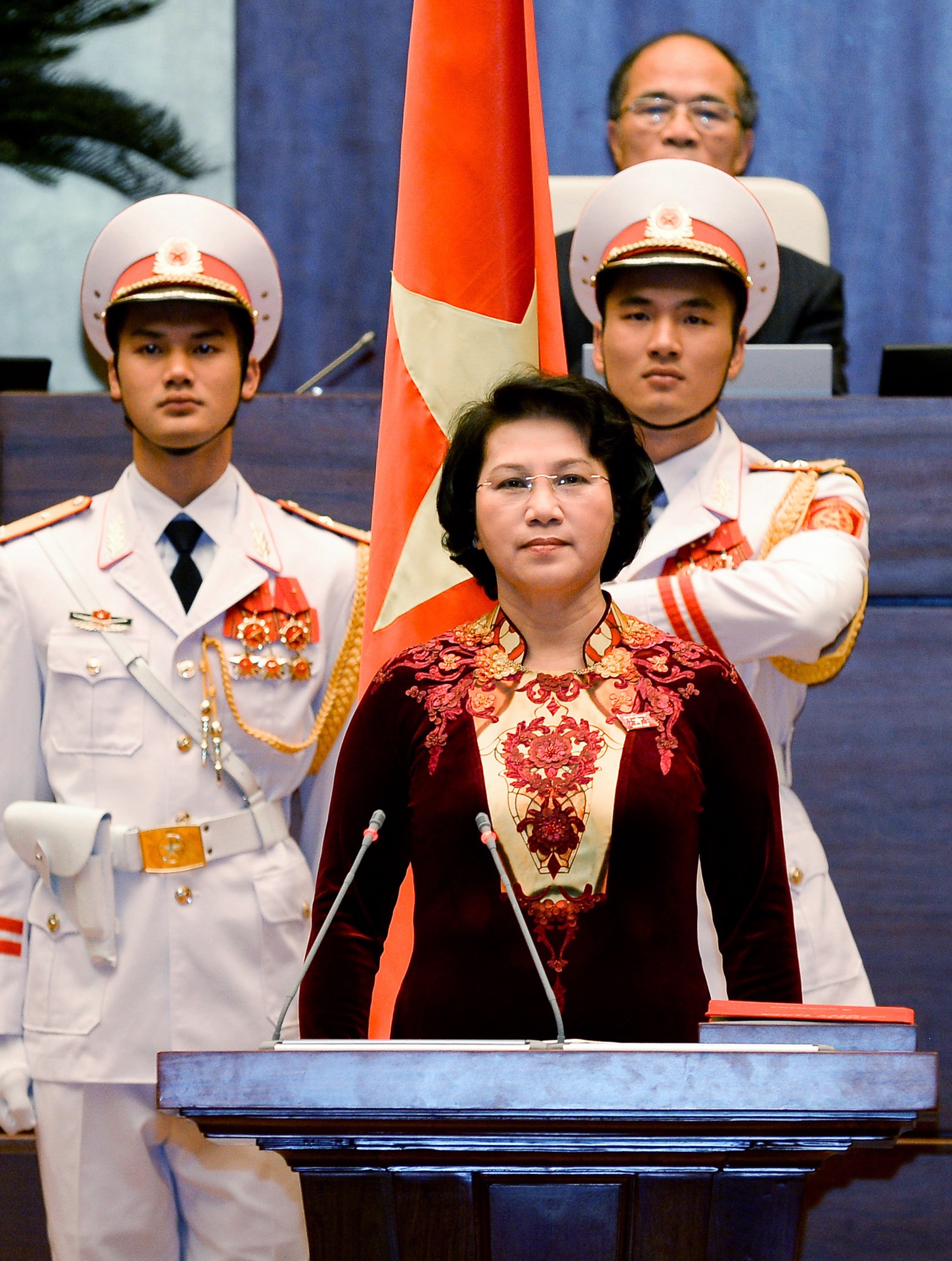 Chủ tịch Quốc hội Nguyễn Thị Kim Ngân diện áo dài ảnh 2 Chu tich Quoc hoi Nguyen Thi Kim Ngan dien ao dai anh 2