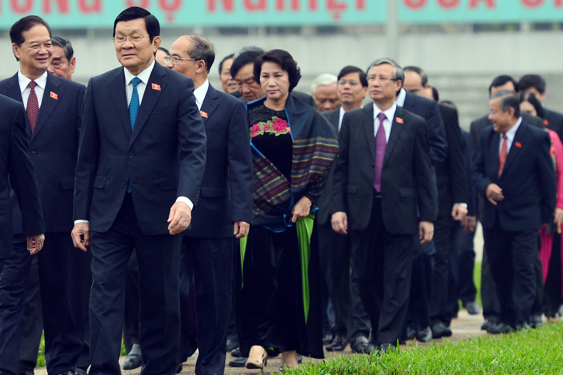 Chủ tịch Quốc hội Nguyễn Thị Kim Ngân diện áo dài ảnh 11 Chu tich Quoc hoi Nguyen Thi Kim Ngan dien ao dai anh 11