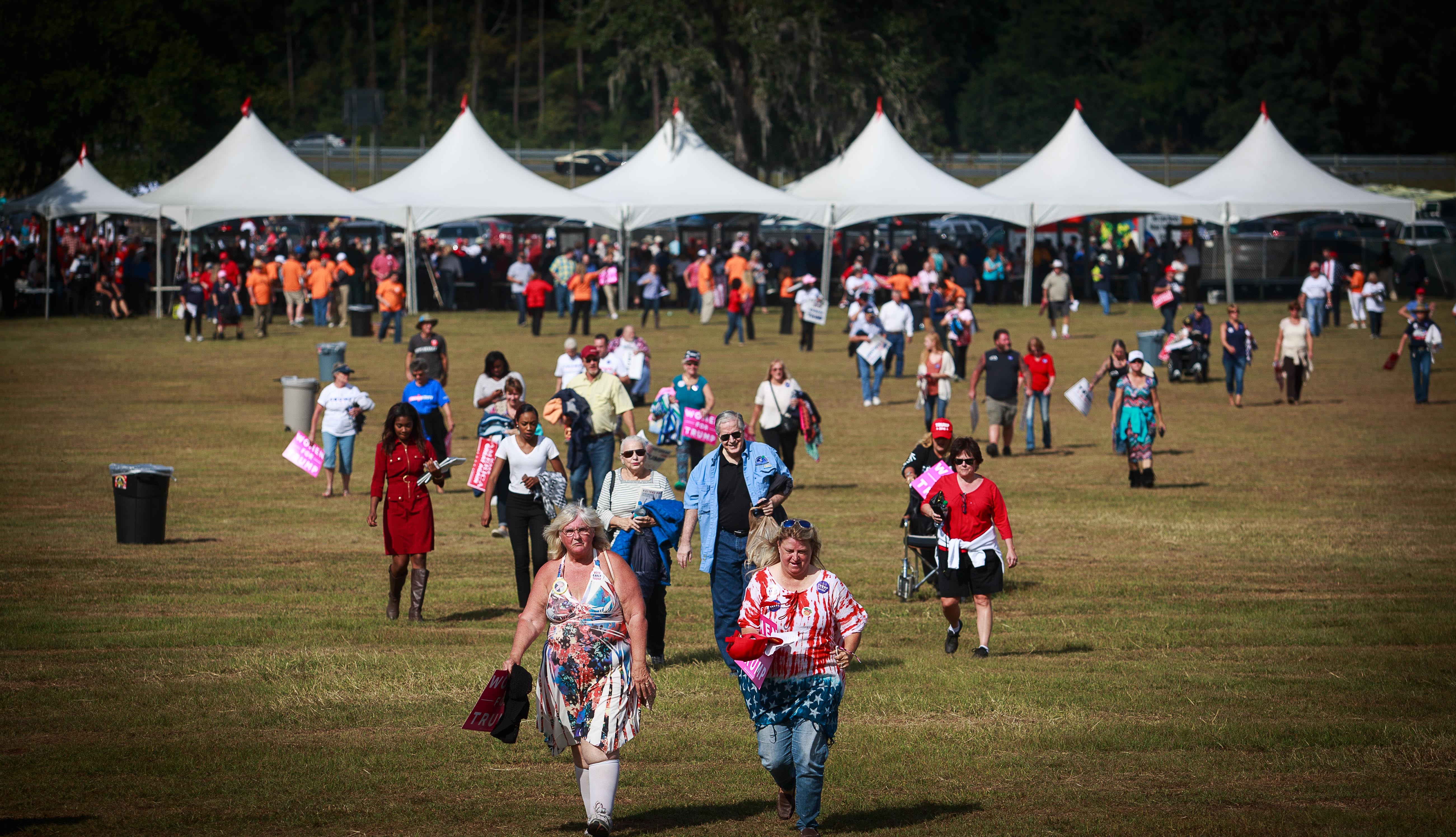 Ai ủng hộ Trump ảnh 1 Ai ung ho Trump anh 1