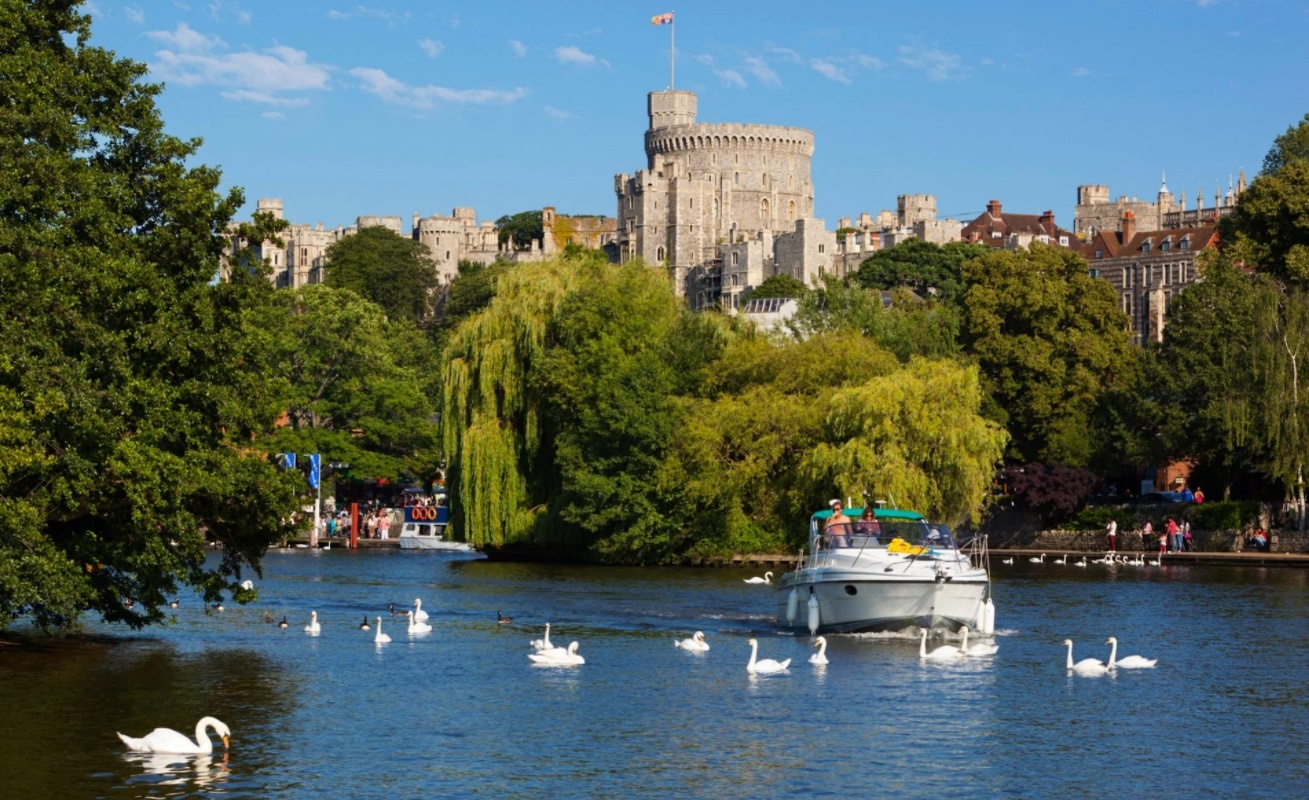 8 thi tran co nhieu nguoi giau nhat tai Anh hinh anh