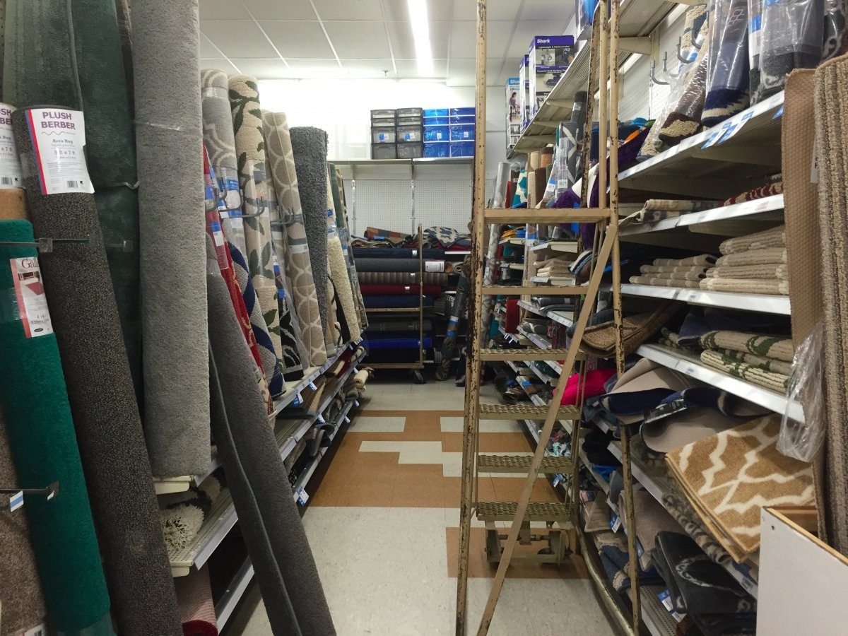 Canh hoang tan,  do nat tai cac sieu thi sam uat mot thoi anh 12