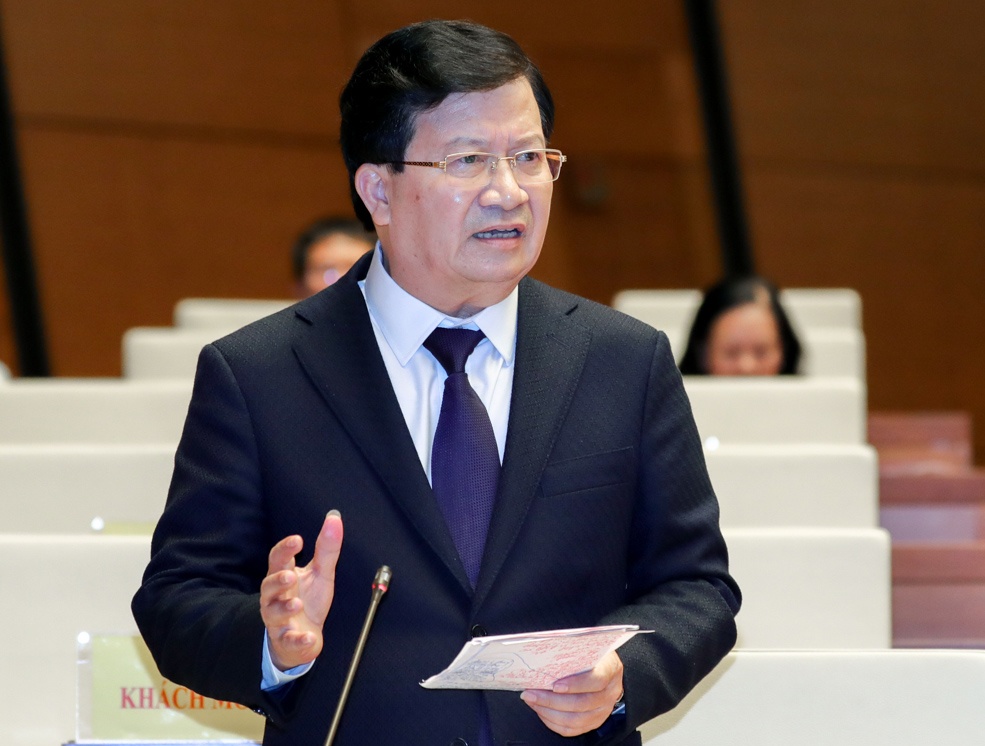 Pho thu tuong dang dan tra loi Quoc hoi anh 2