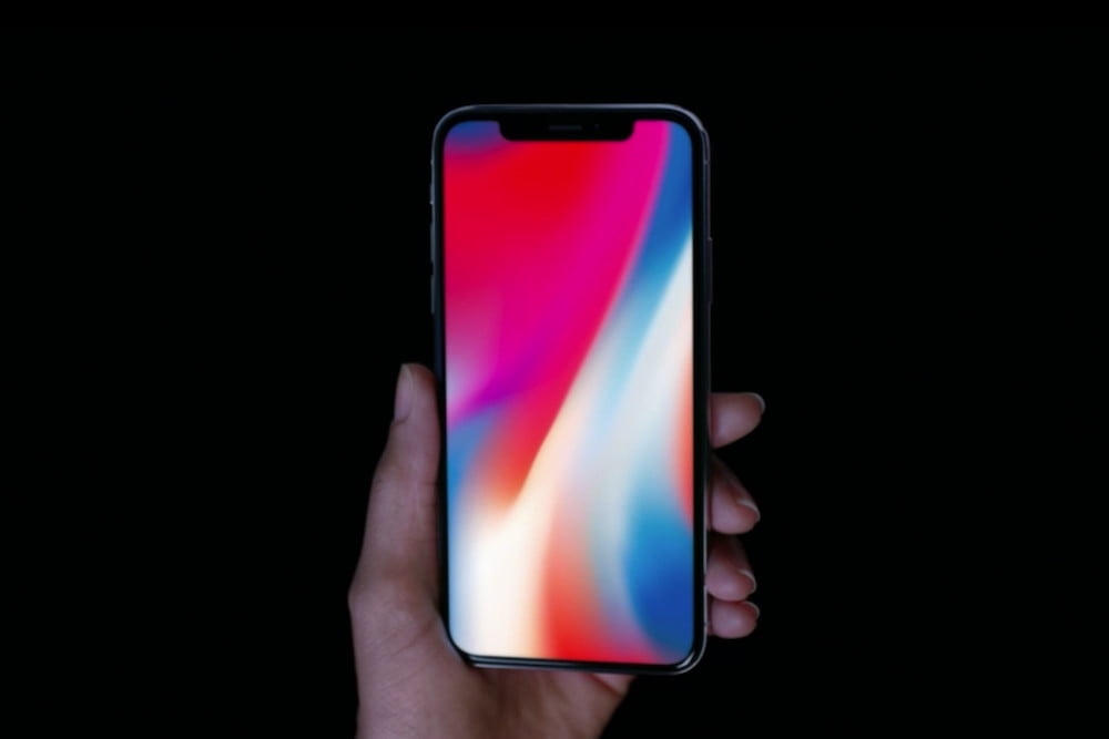 Moi chiec iPhone X ban ra, Apple 'an day' den 2/3 hinh anh