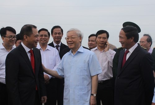 Tong bi thu Nguyen Phu Trong tham Du an to hop san xuat oto Vinfast hinh anh