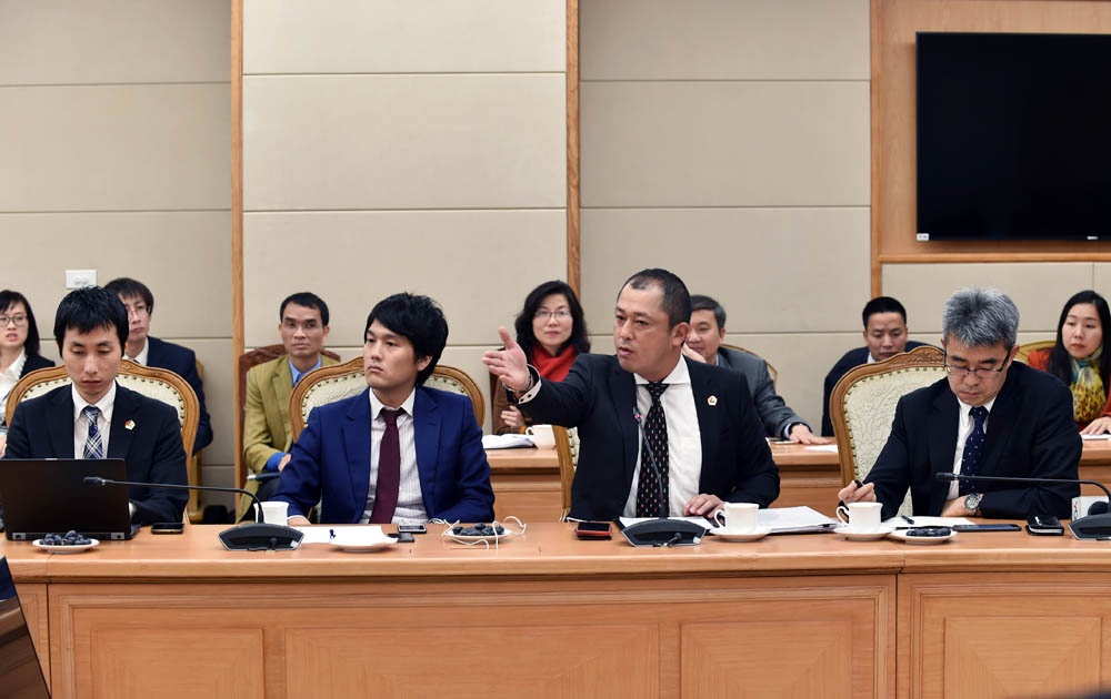 Nhap hang nghin oto cu mong ma thanh ‘co gai 18’ hinh anh