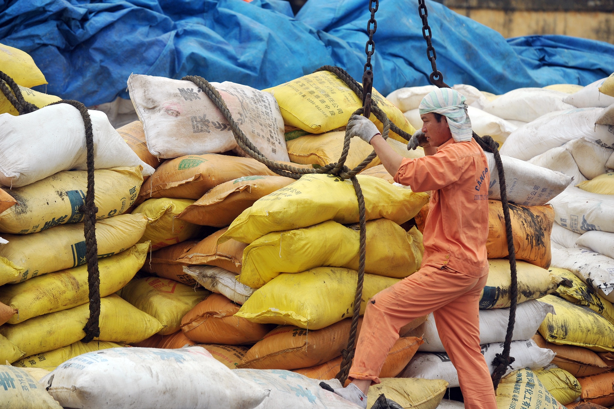 3 thach thuc co ban cua nam 2018 va cong thuc phat trien tu Singapore hinh anh