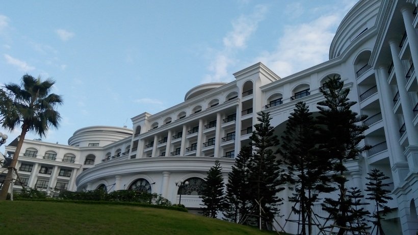 Tang gia dien de bu cho nguoi o biet thu, khach san? hinh anh