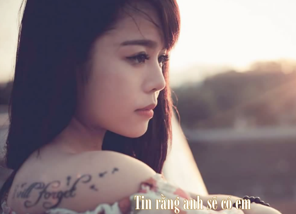 Clip to tinh bang 11 bai hat tren mot nhac nen gay sot hinh anh