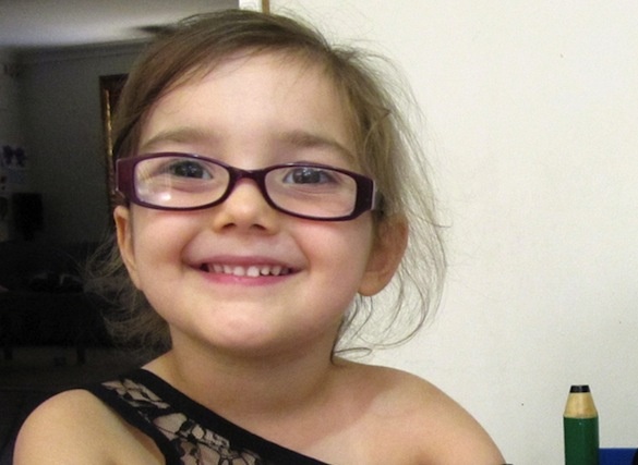 Buc thu yeu cau cho phep ket hon dong tinh cua be 4 tuoi hinh anh