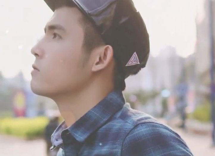 Clip 'Em cua ngay hom qua' phien ban tieng Anh hinh anh