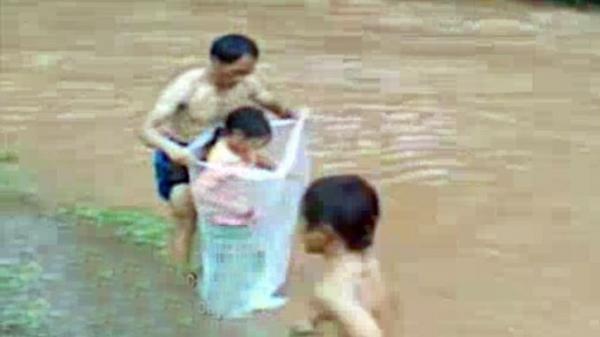 Tac gia clip chui tui nilon Tong Thi Minh: Vui khong ta xiet hinh anh