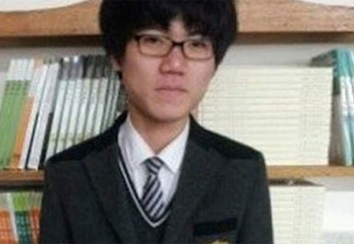 Nhung chang trai Han lot xac nho trang diem hinh anh