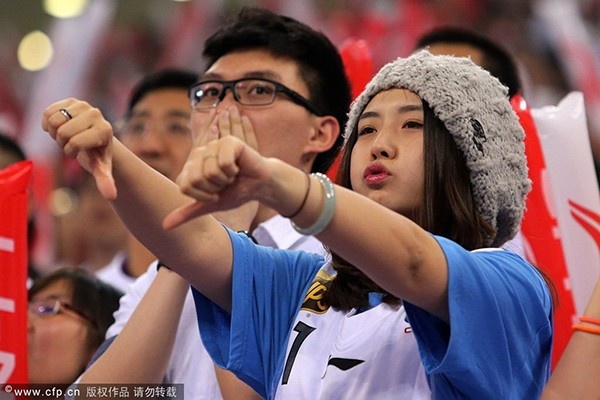 Vẻ đáng yêu của nữ CĐV đội bóng rổ Beijing Jinyu.