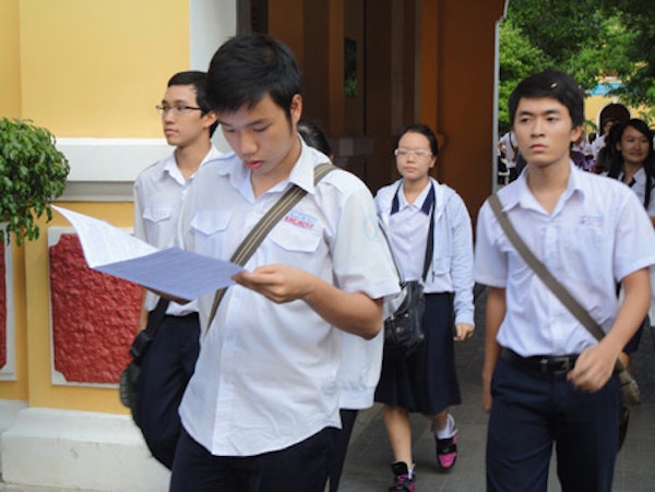 TP.HCM: Chua toi 10% hoc sinh chon thi mon su hinh anh