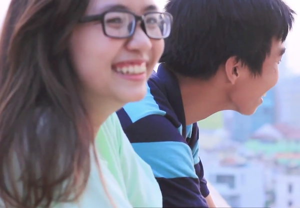 Clip ton vinh ve dep thieu nu cua SV DH Ngoai thuong hinh anh