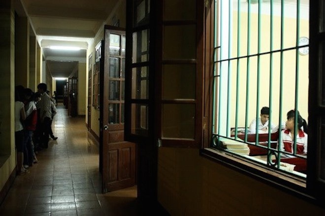 Giờ giải lao trong khu nhà lớp học cũng rất trật tự. 