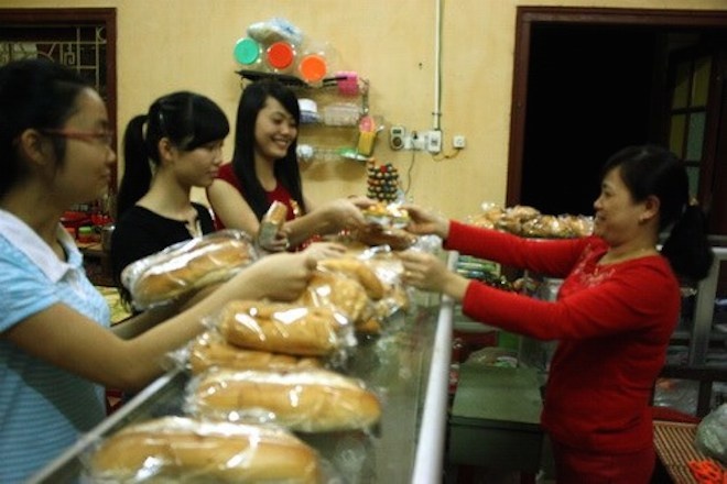 Tiếp năng lượng sau một ngày 3 buổi học tập miệt mài.