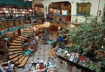 Ngam hieu sach El Pendulo noi tieng the gioi hinh anh