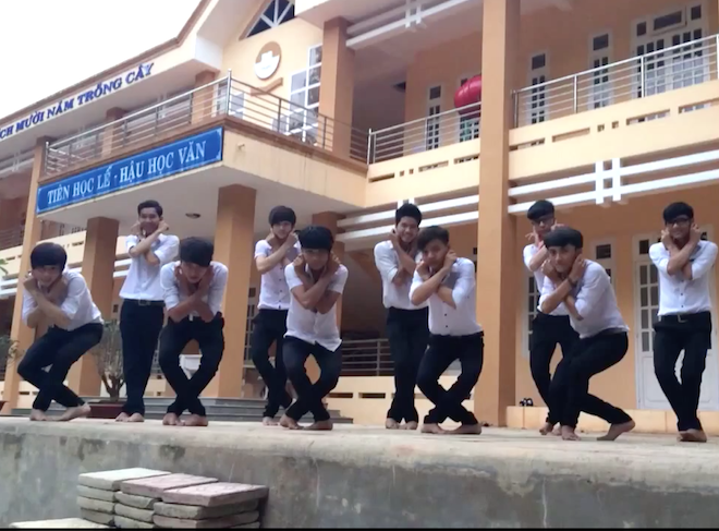 Clip 'Tuoi xi tin' cua hoc sinh Binh Phuoc hinh anh